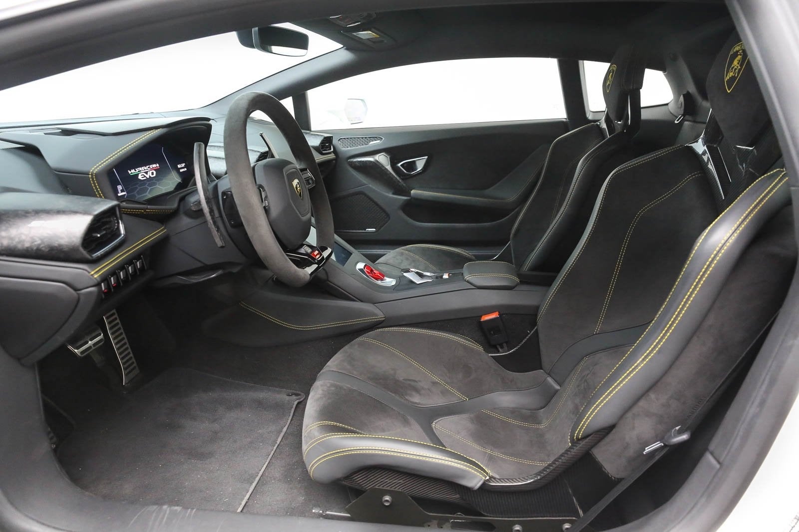 2022 Lamborghini Huracan EVO Coupe RWD